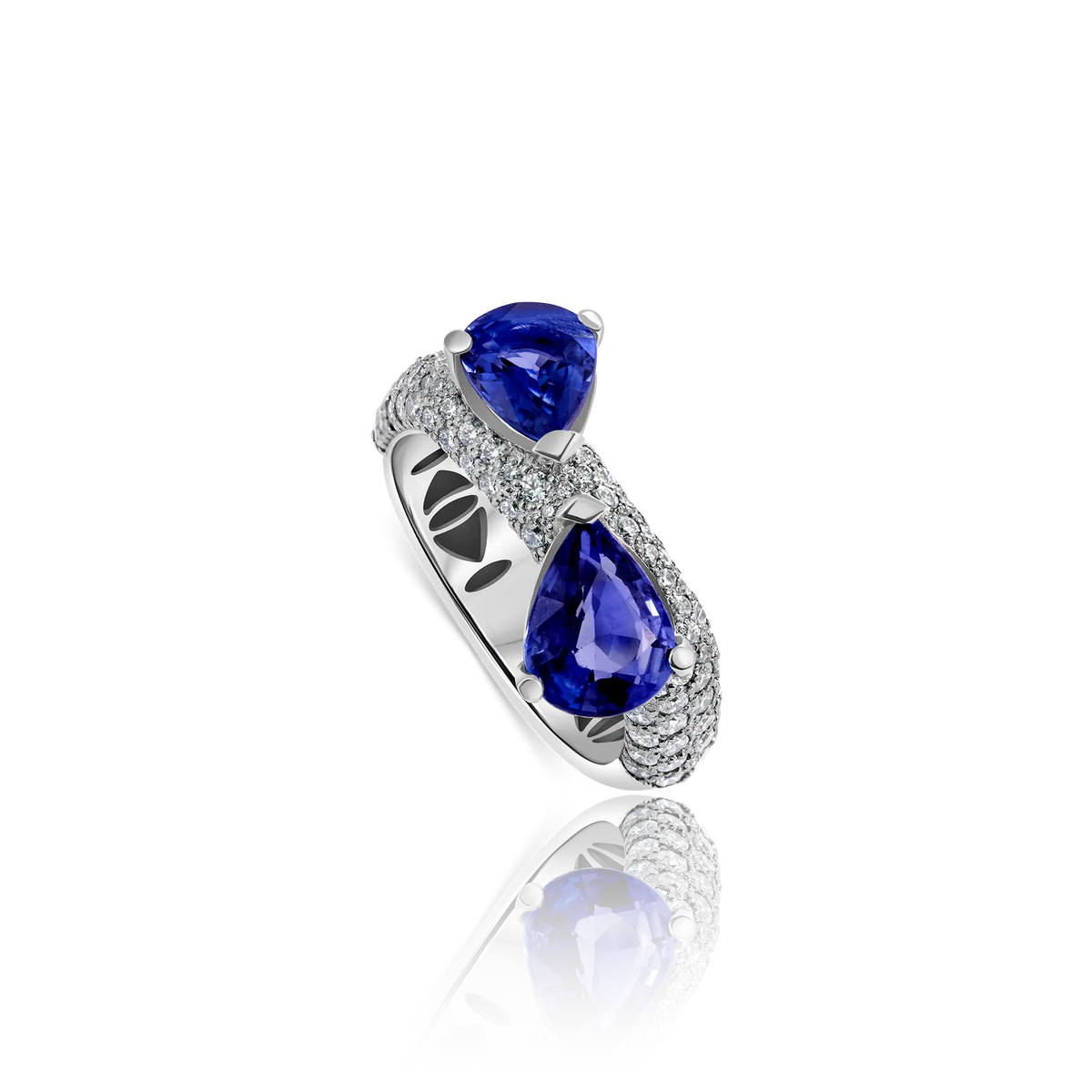 GHOST PRIVE RING PEAR-SHAPED SAPPHIRES