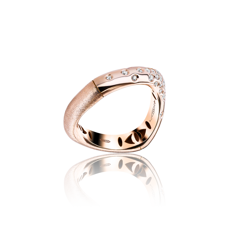 GHOST SHIFT RING HALF TEXTURED & HALF GOLD GHOST